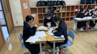 中学校1年生「学年数学」を行いました！