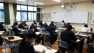 今週は中間考査です。