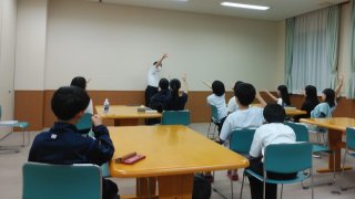 学生寮  スクールカウンセラー丸田先生による寮生講座