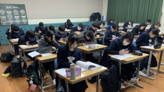 【中学校】冬休み前の大勉強会開催！