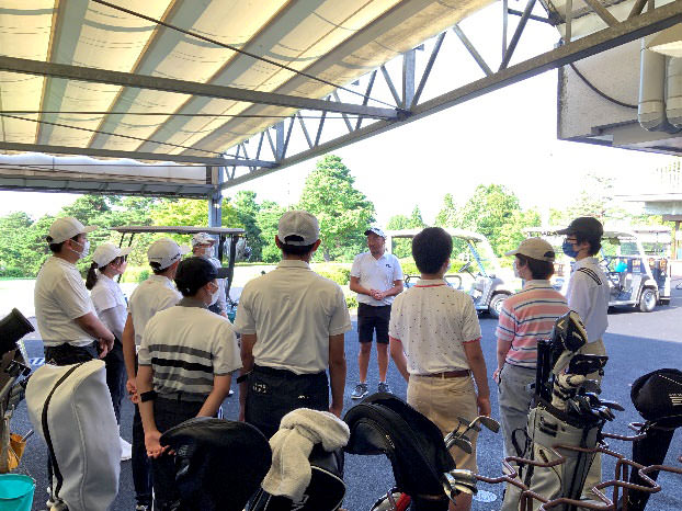 中学校・高校のゴルフ部で夏季練習会を行いました！